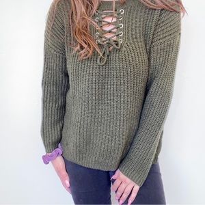 Cozy Casual Chunky Green Sweater Size S/M Tie Front Holiday Sweater